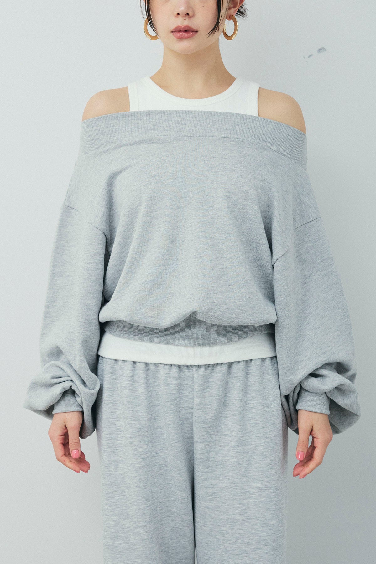 予約]裏毛オフショルプルオーバー – IAMALPHA