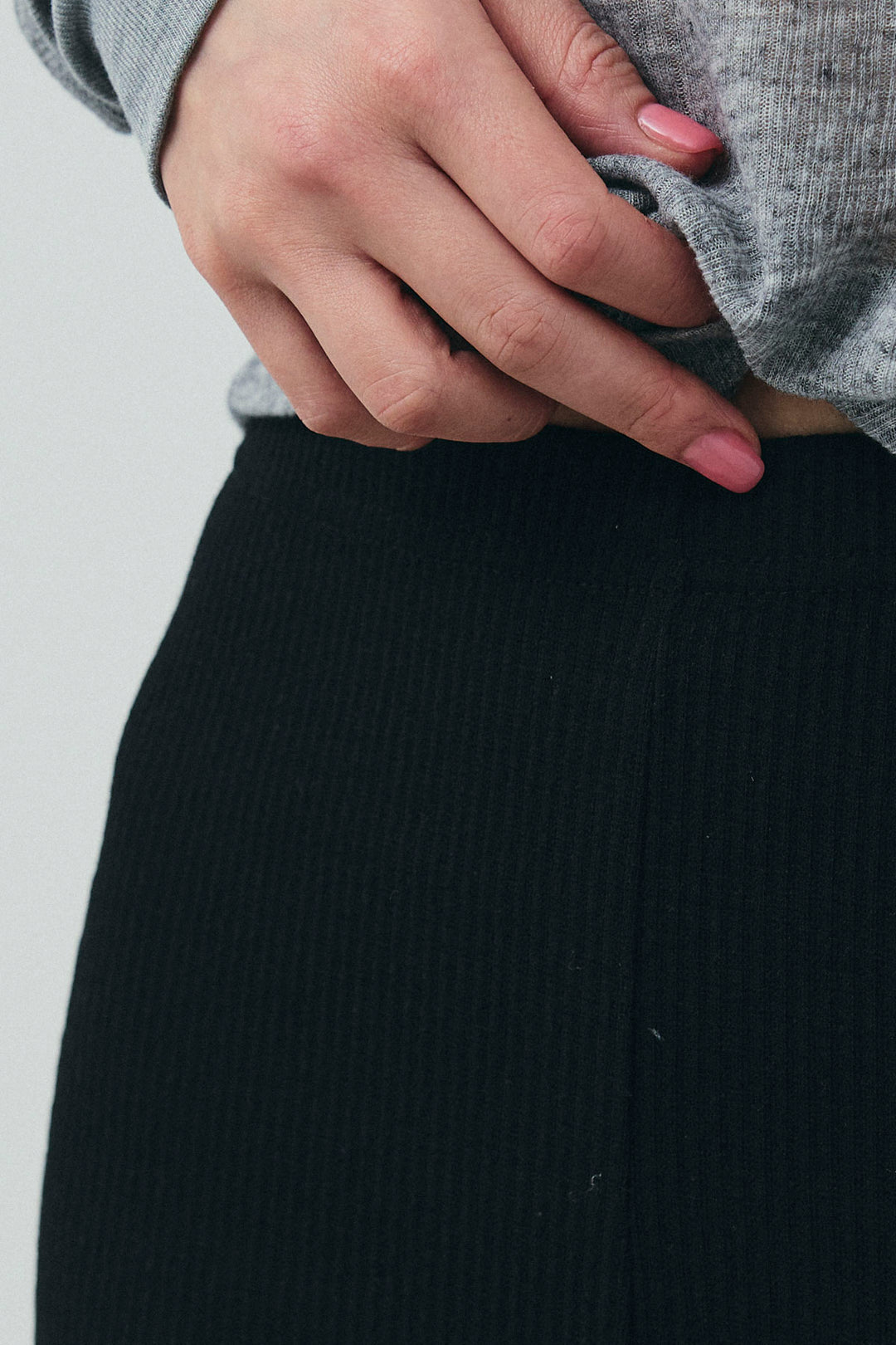 [予約/SET]パールタフタロングマンパ+シアーテレコヘンリーネックPO+ダンボールニットスカート+スリットレギンス(4set)