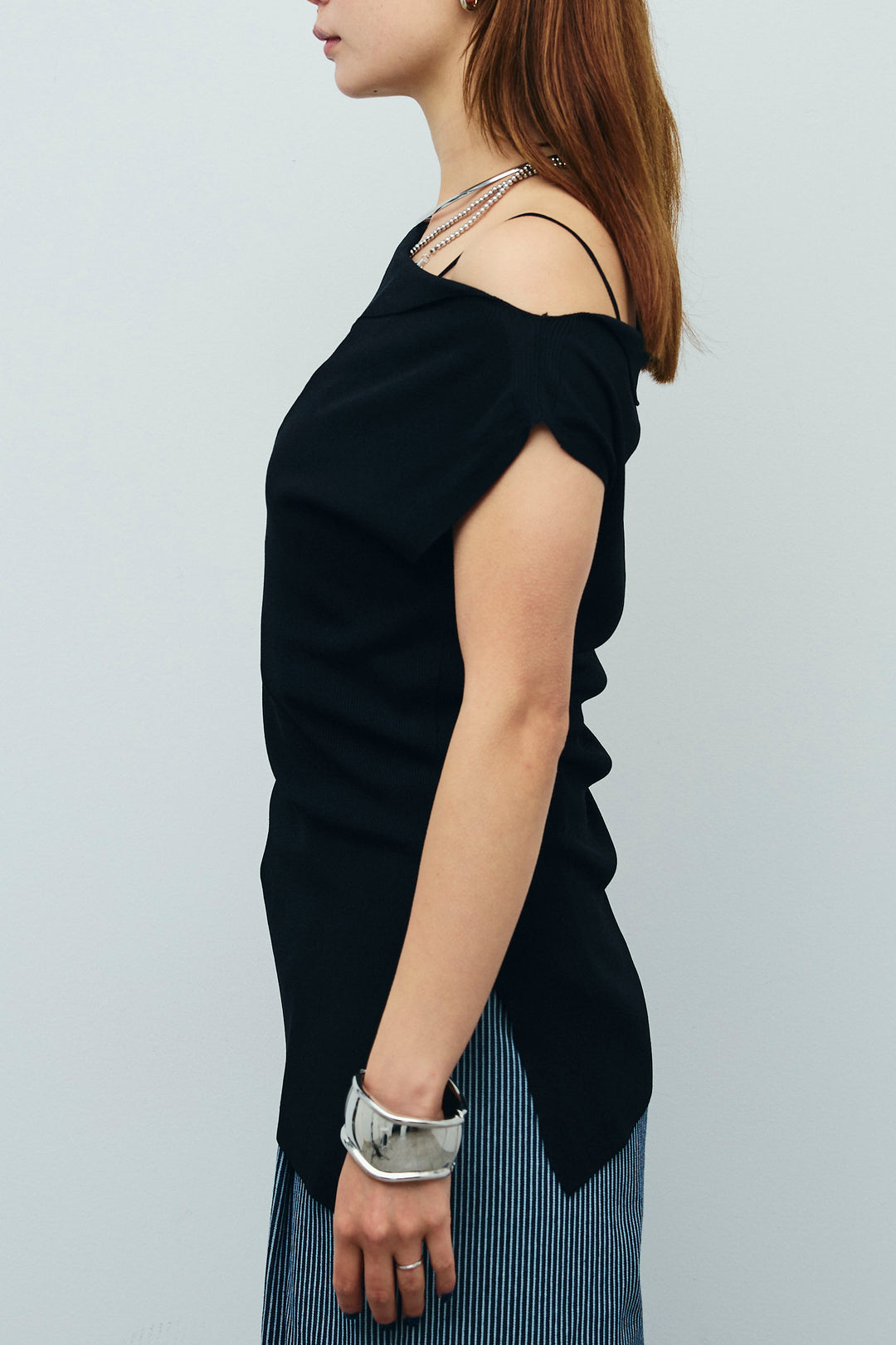 [予約/SET]アシンメトリーオフショルサマーニット+細ストライプワイドパンツ(2set)