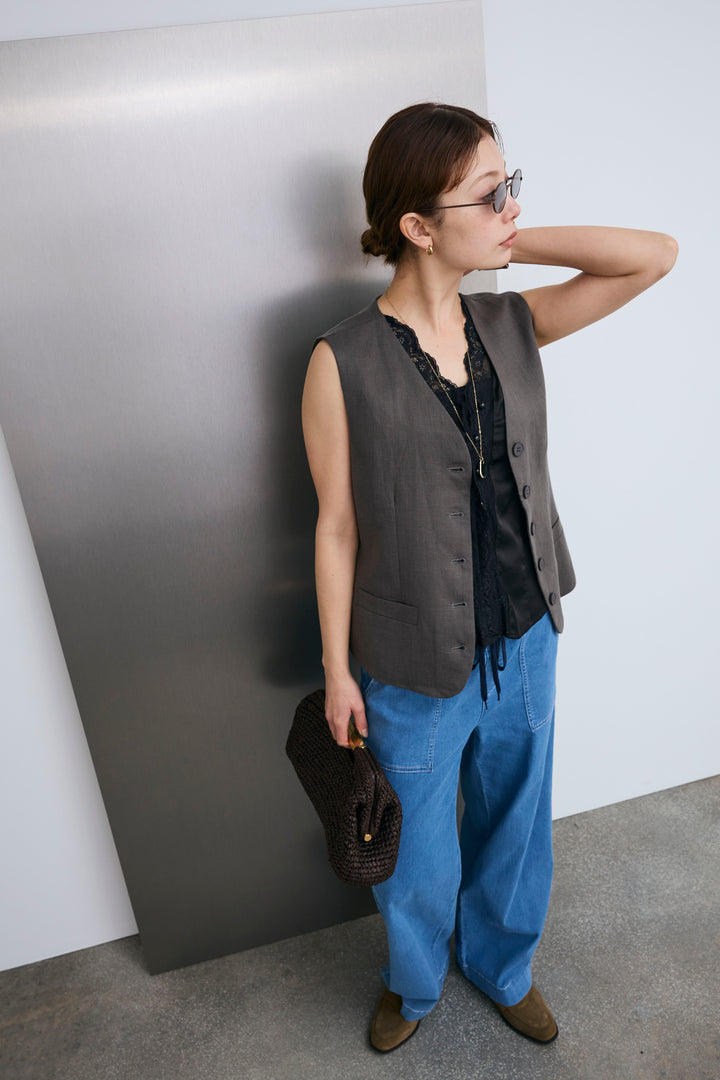 [予約/SET]レーストリムサテンノースリーブブラウス+リネンタッチVネックジレ+ストレッチイージーデニム(3set)