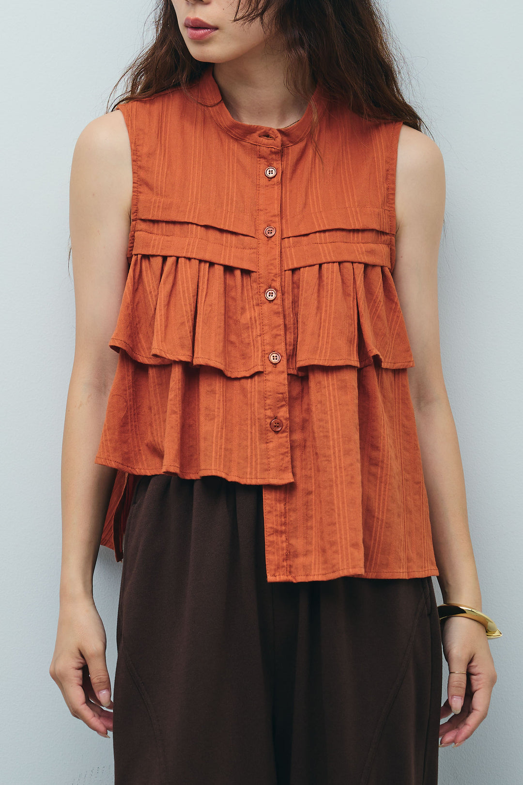 [予約]アシメフリルノースリブラウス