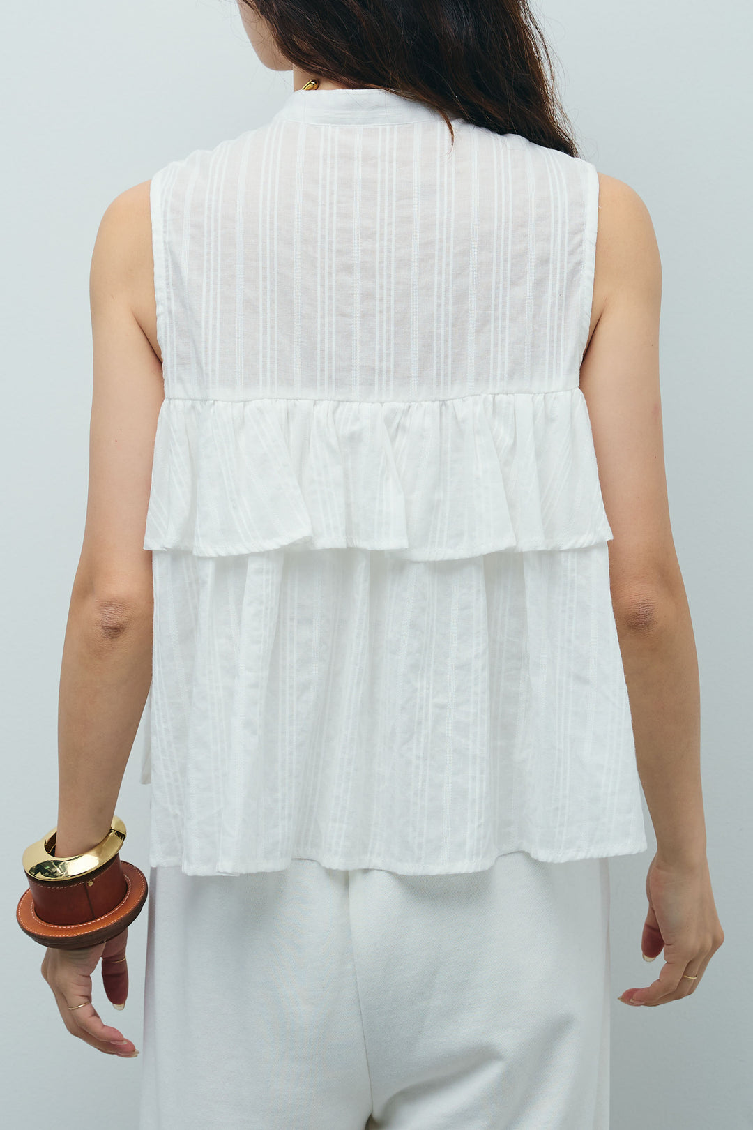 [予約]アシメフリルノースリブラウス