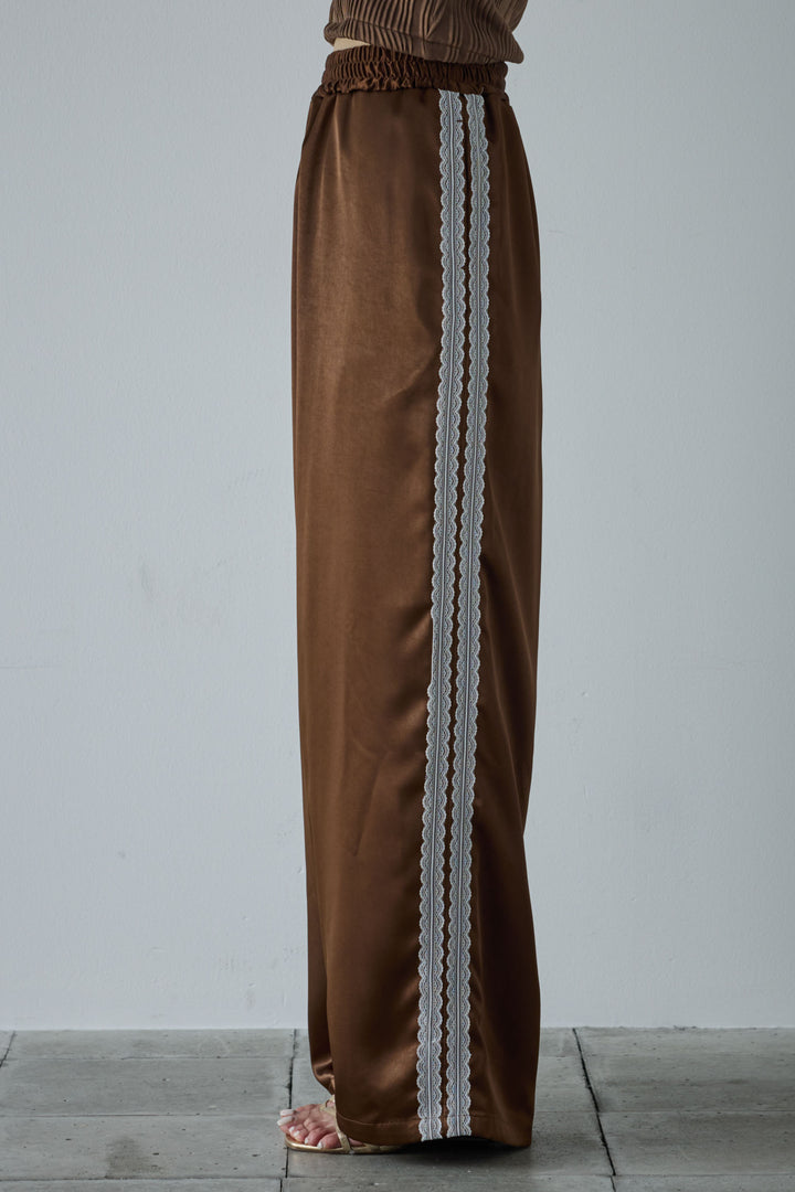 [予約/SET]サマーニットアシンメトリーポンチョ+ウェーブパイピングショートキャミ+サテンレースラインパンツ(3set)