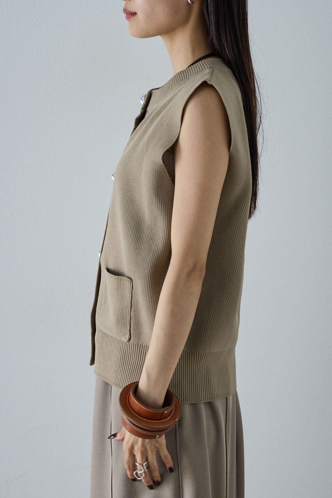 [予約/SET]メタルボタンニットベスト+プリーツシアー切り替えスカート(2set)