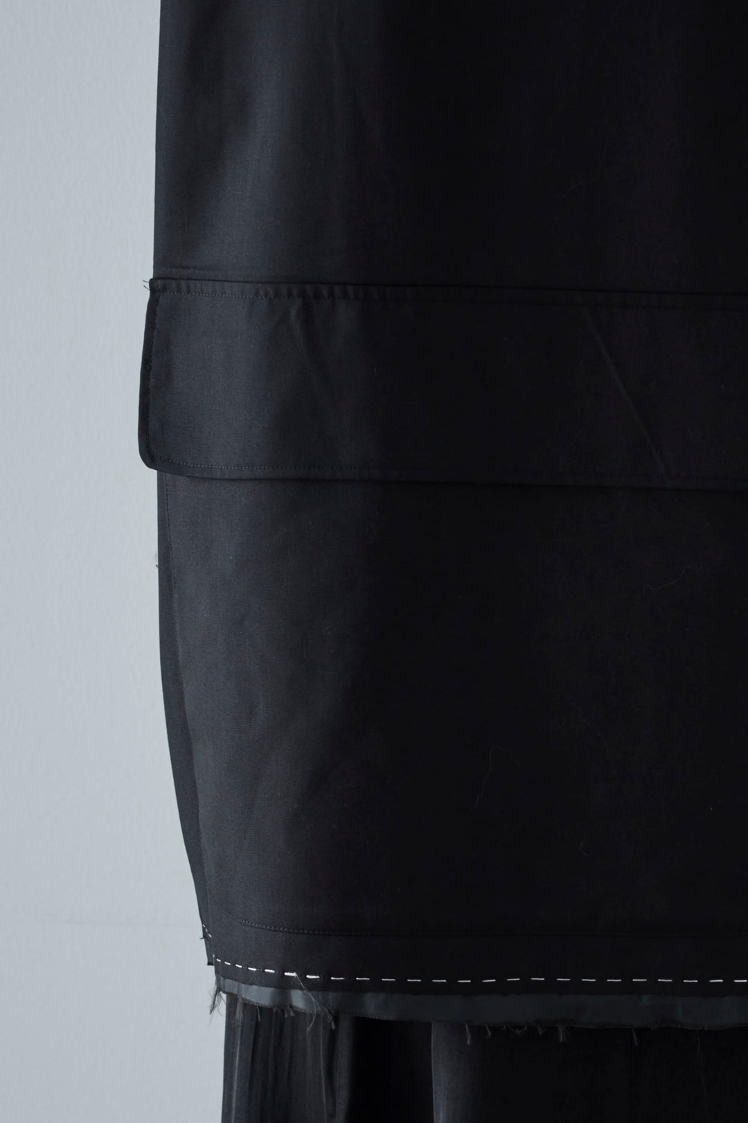 [予約]切りっぱなしステッチデザインベスト