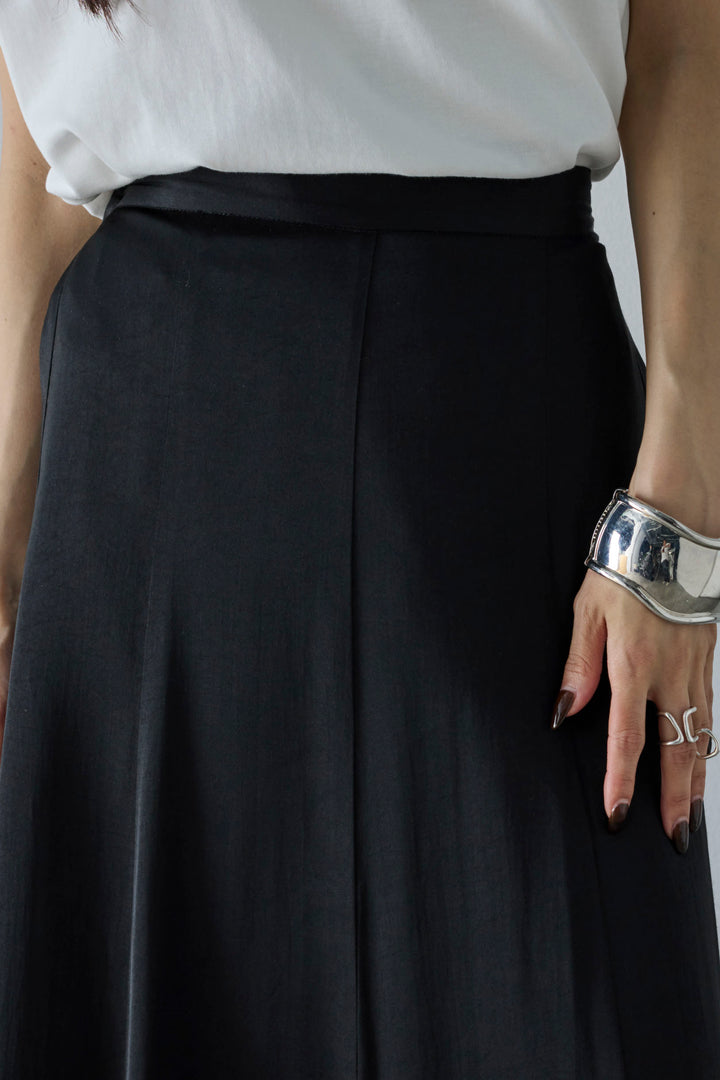 [予約/SET]切りっぱなしステッチデザインベスト+コンパクトスムース ミニ箔ロゴプリント+プリーツシアー切り替えスカート(3set)