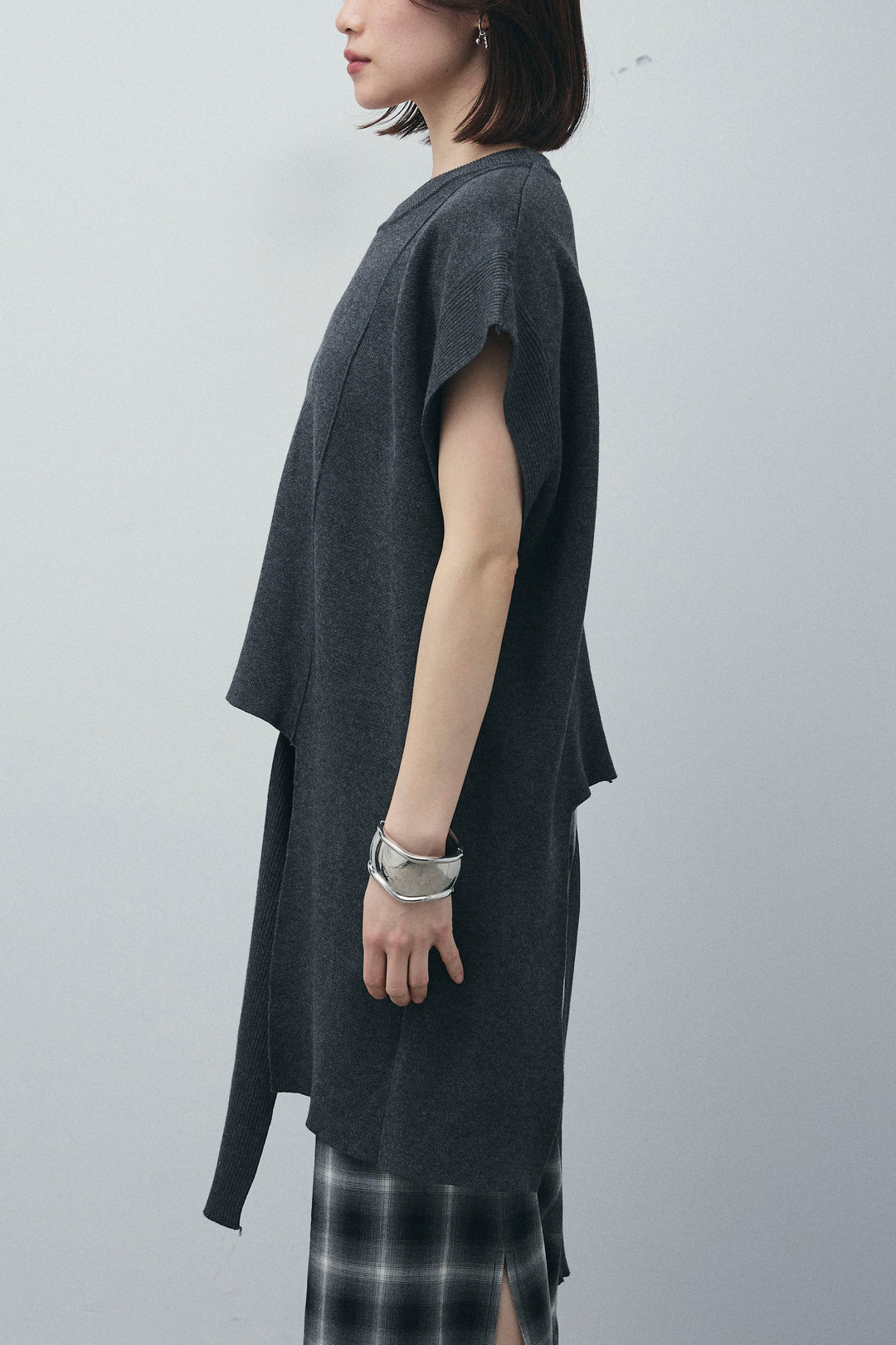 [予約]アシンメトリーデザインニットベスト