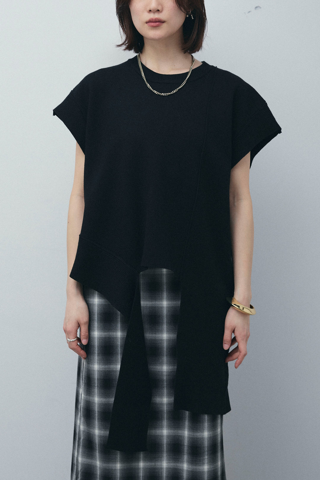 [予約/SET]アシンメトリーデザインニットベスト+チェックストレートスカート(2set)