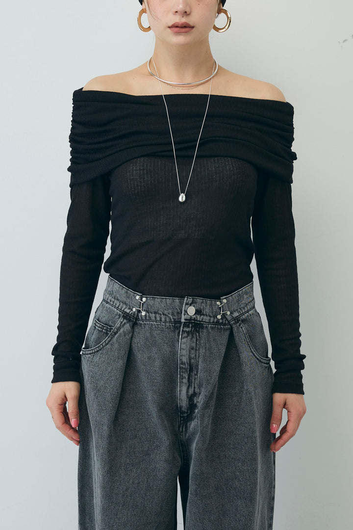 [予約]シアーオフショルトップス