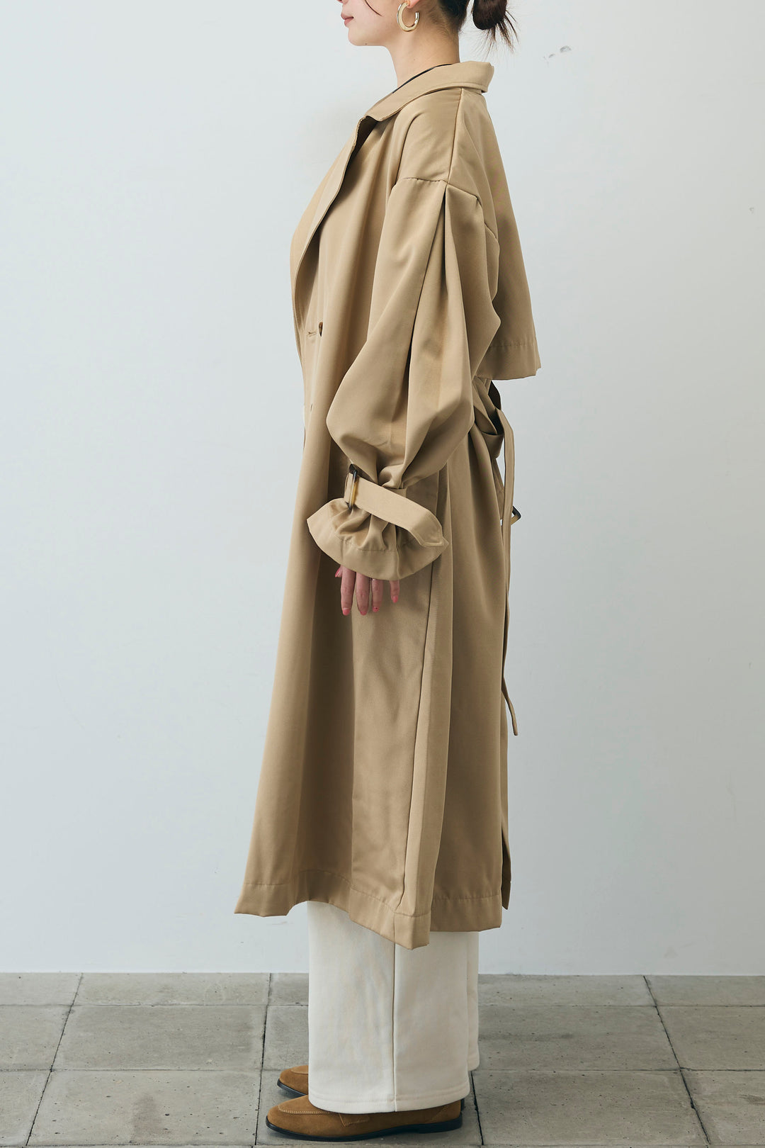 [予約/SET]ボリュームスリーブトレンチコート+フロントロゴ入りリブタンクトップ+ダブルウエストスウェットパンツ(3set)