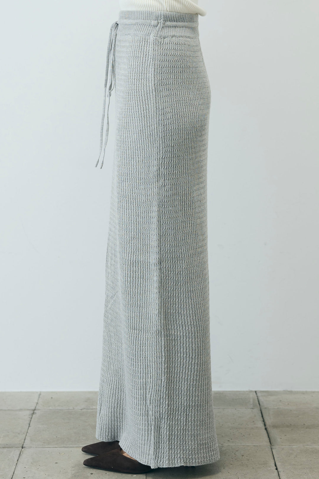 [予約/SET]チュール被せオーバーサイズシャツ+フロントロゴ入りリブタンクトップ+スプリングニットスカート(3set)