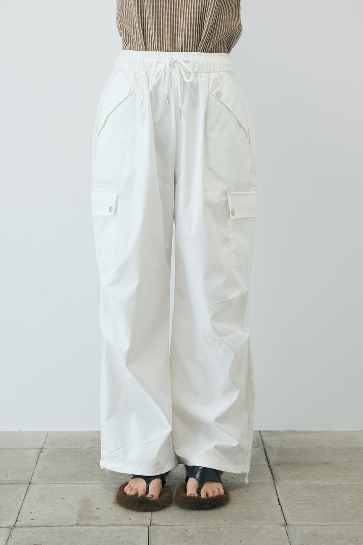 [予約/SET]アシンメトリードレープサテンブラウス+カーゴパンツ(2set)