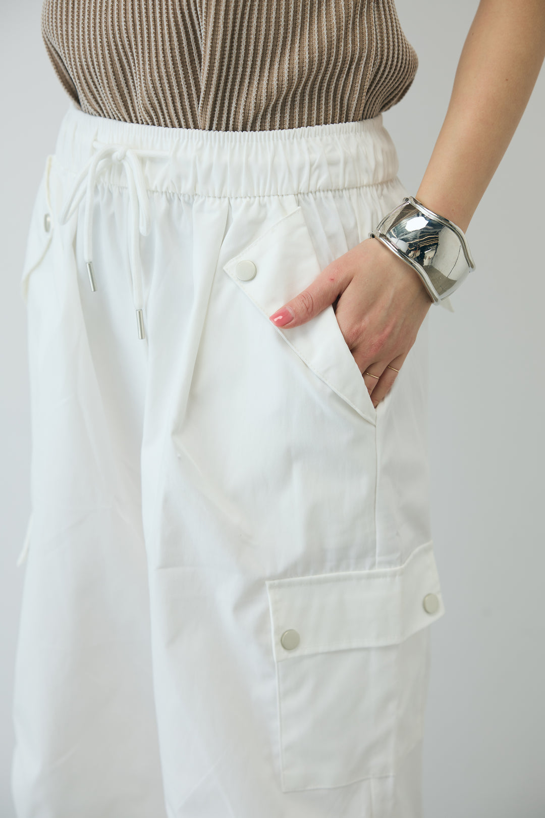 [予約/SET]シアーノースリーブニット+ネーム入りアメスリタンク+カーゴパンツ(3set)