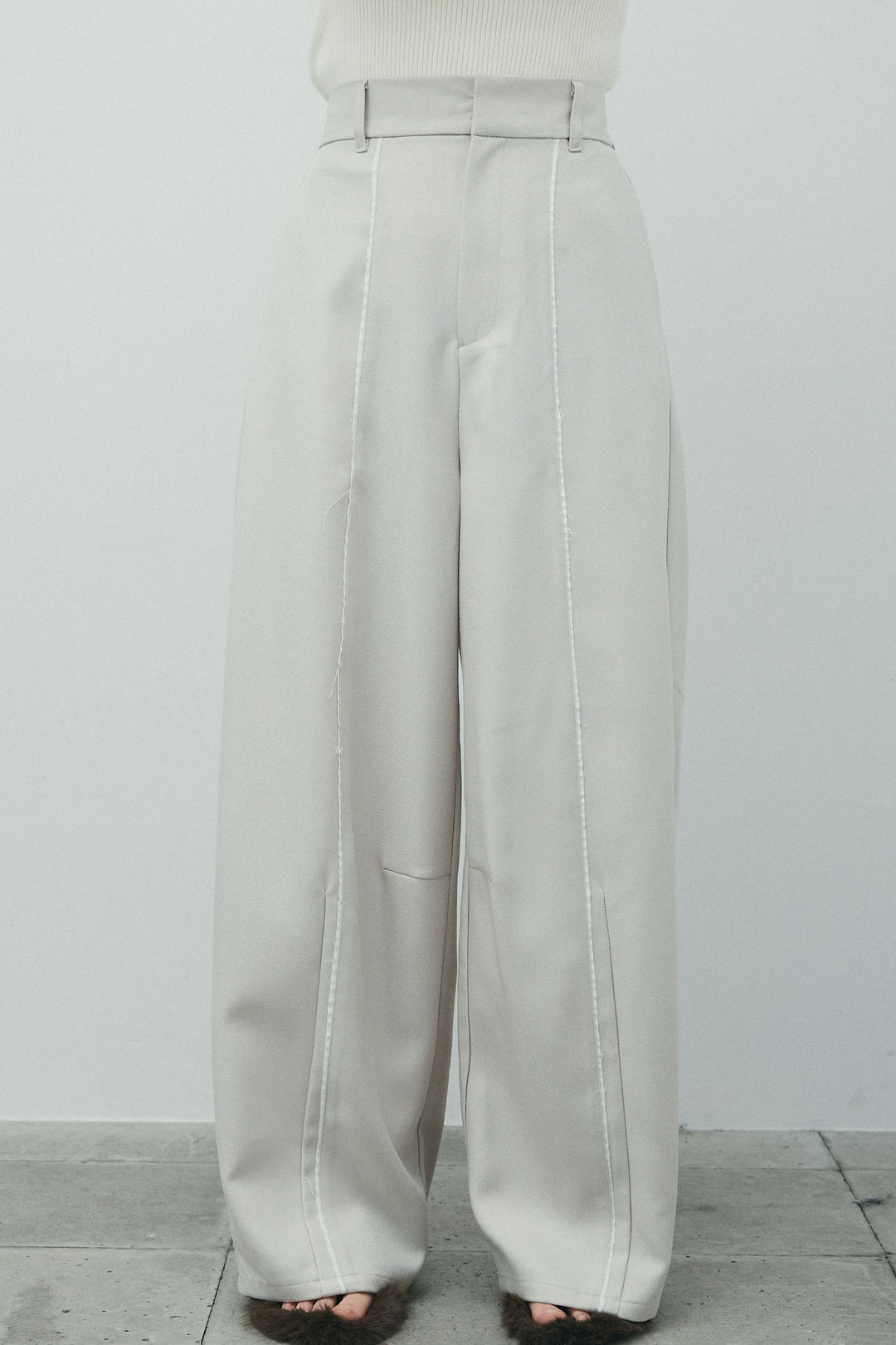 [予約/SET]ミックス編みニットワンピース+フロントロゴ入りリブタンクトップ+ヘザーエステルカーブパンツ(3set)