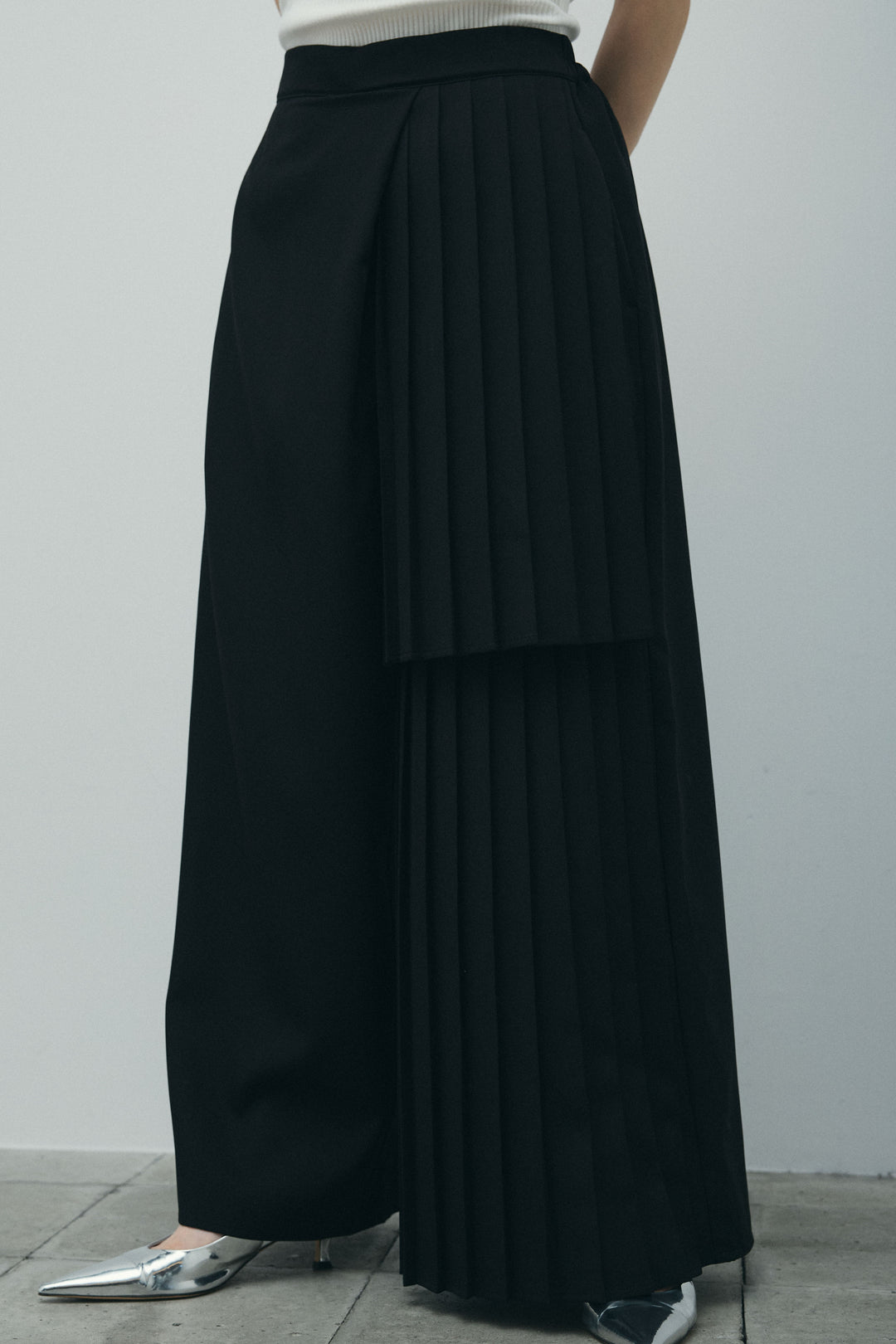 [予約]アシメプリーツパンツ