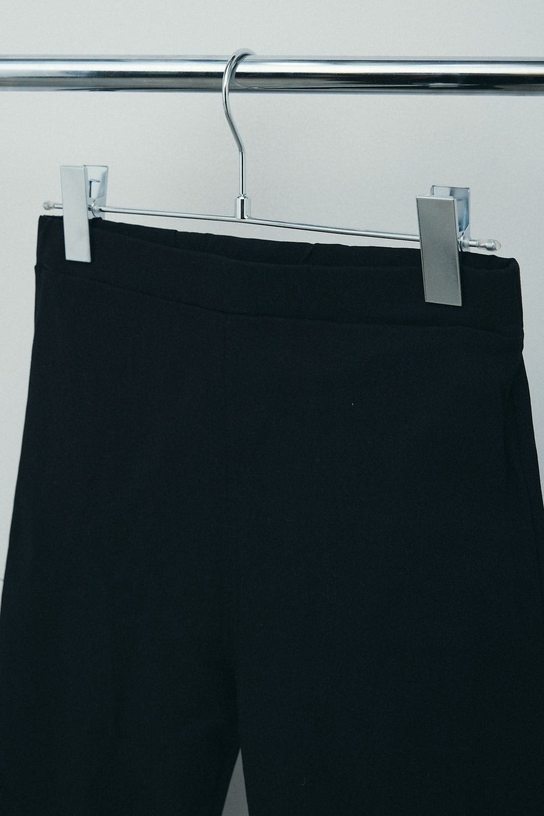 [予約/SET]ミックス編みニットワンピース+フロントロゴ入りリブタンクトップ+ハイウエストスキニーレギンス(3set)