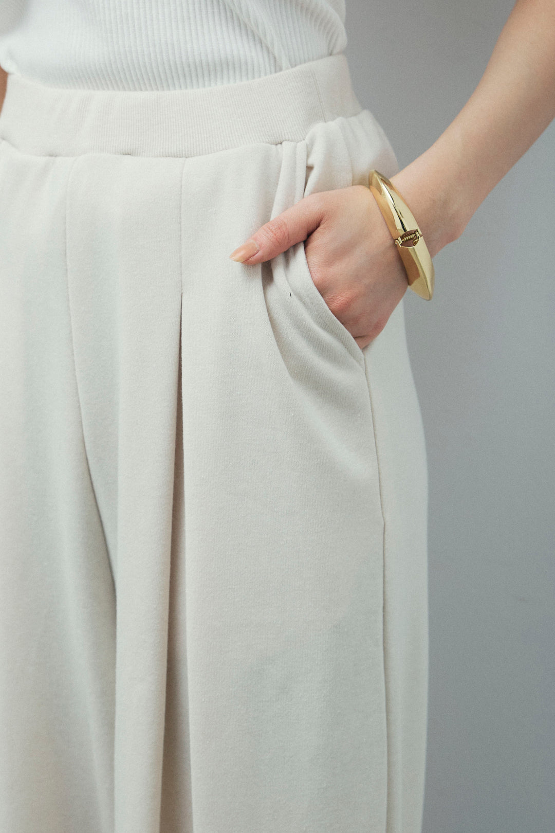 [予約/SET]フェイクスウェードショートベスト+タックボリュームスウェットパンツ(2set)