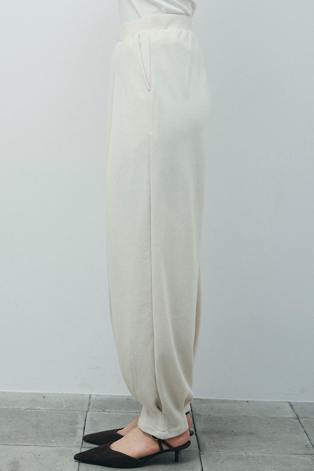 [予約/SET]ヘザーエステルテーラードジレ+オーガンジーレースPO+タックボリュームスウェットパンツ(3set)