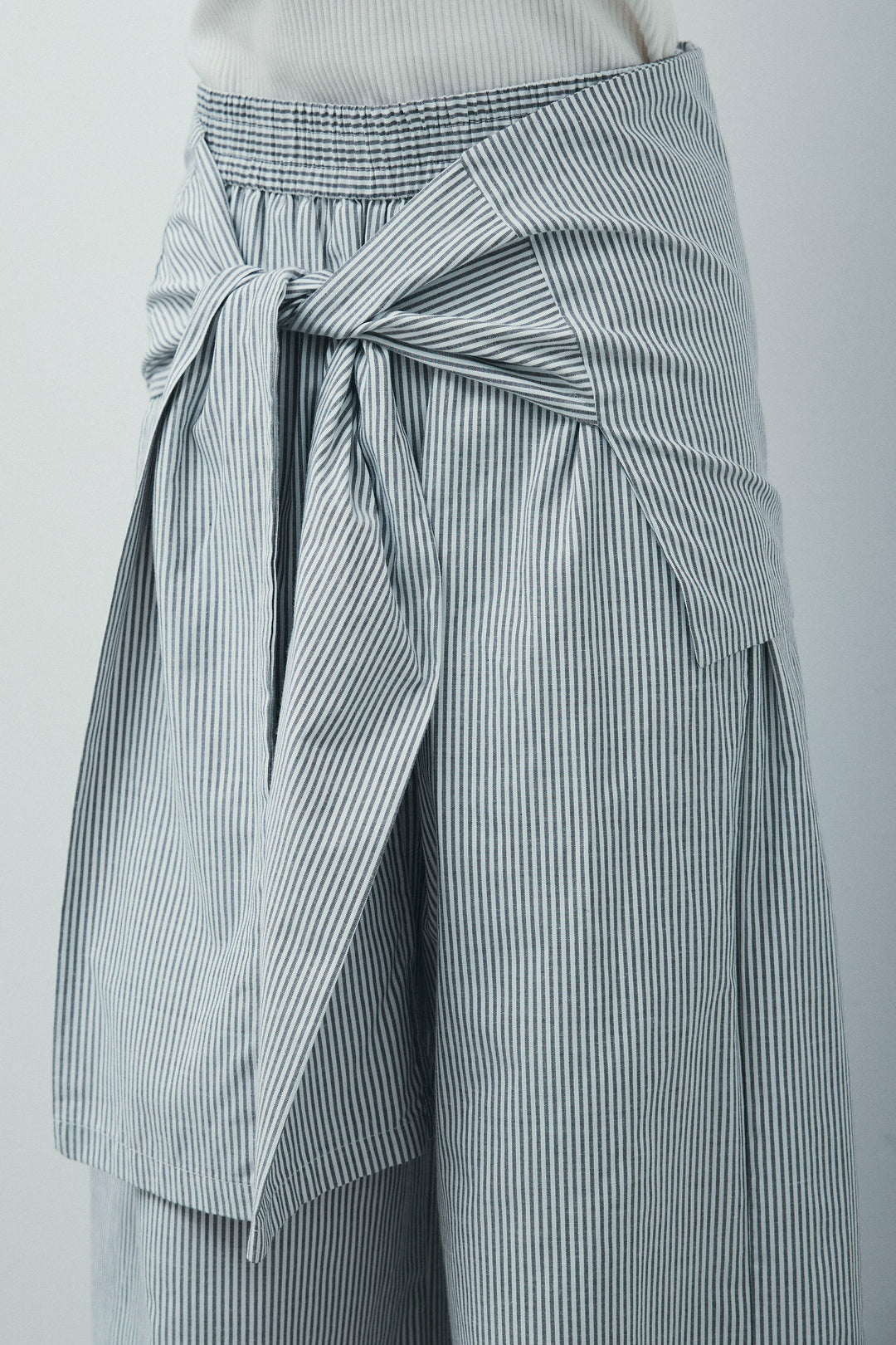 [予約]ウエスト巻きストライプワイドパンツ