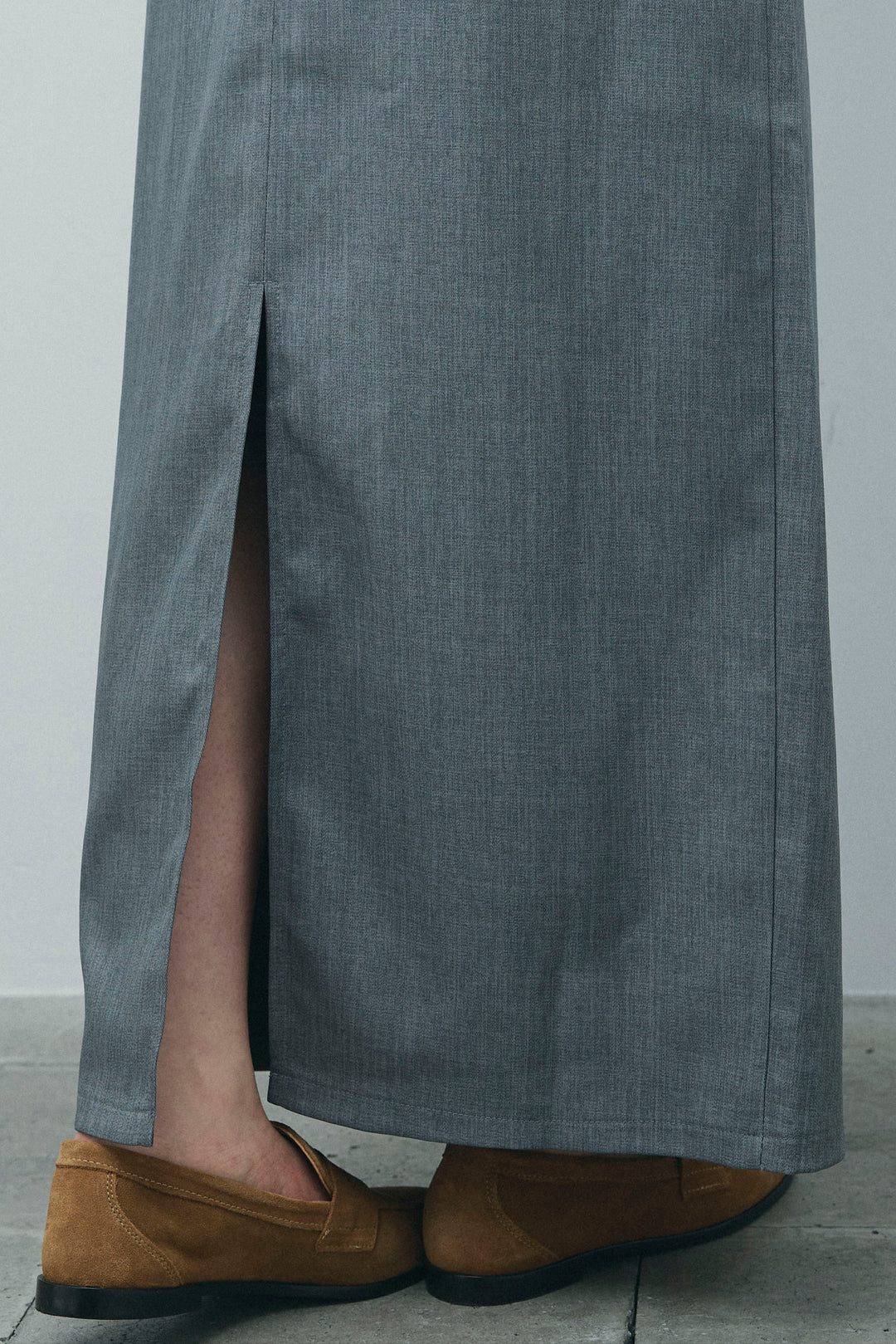 フロントクロスタイトスカート