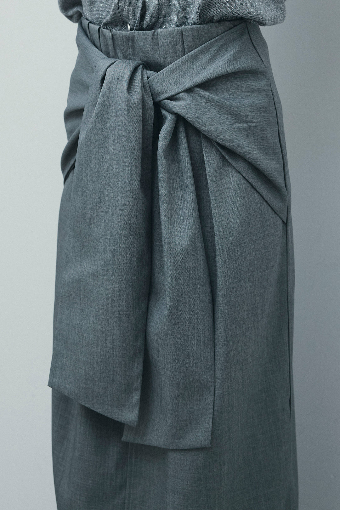 [予約/SET]シアーチェックショート丈ブラウス+フロントクロスタイトスカート(2set)