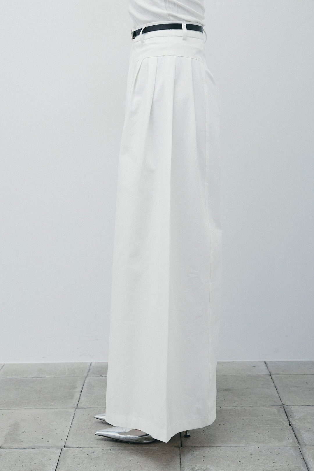 [予約/SET]カップ付きホルターネックタンク+バンピーステッチ2WAYベスト+ベルト付きバギーパンツ(3set)