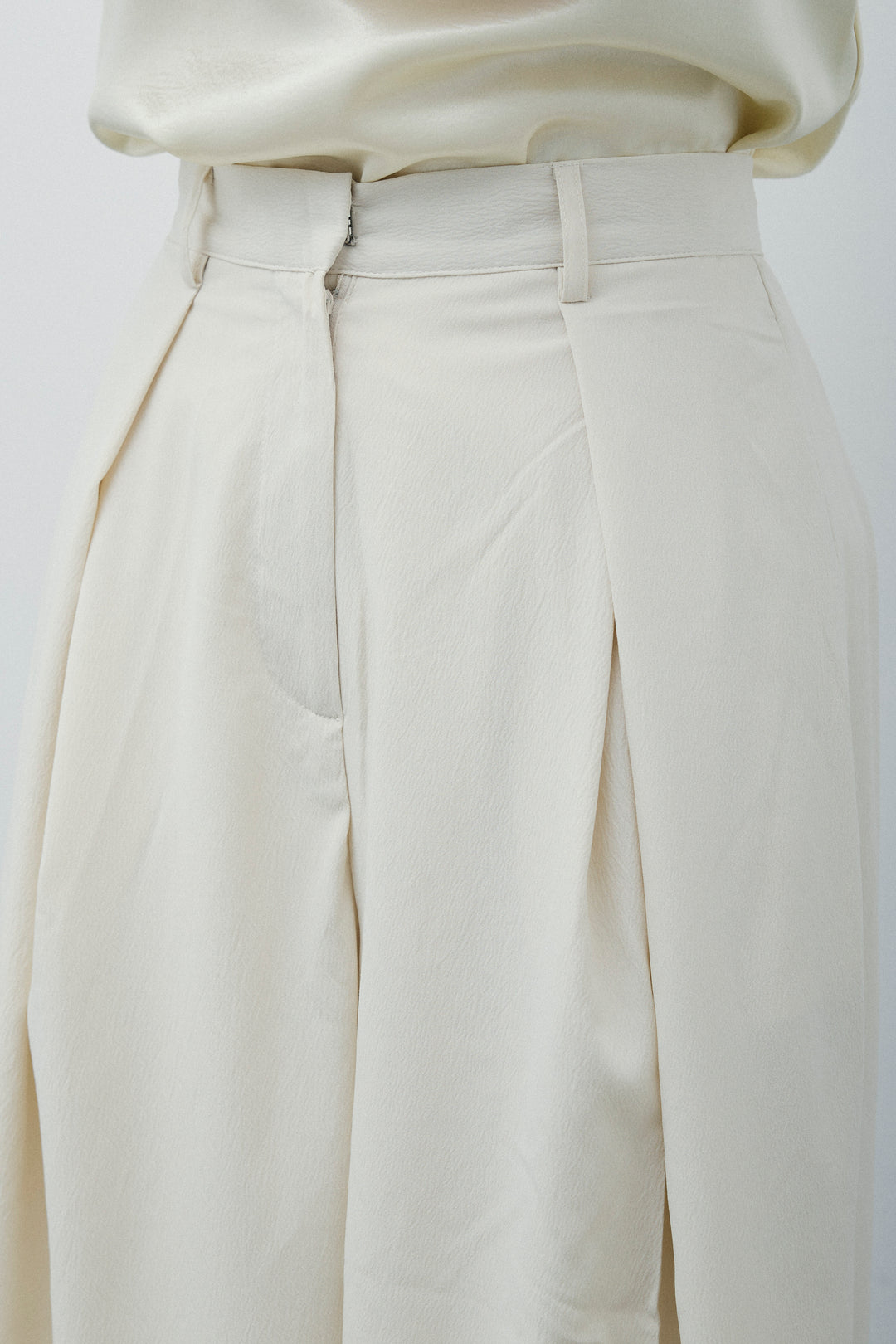 [予約]クレープタックワイドパンツ