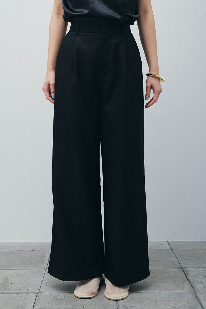 [予約/SET]バックフリルヘムショートテーラードベスト+クロップドカップ付きキャミ+ヘザーツイルラップスカート付きパンツ(3set)