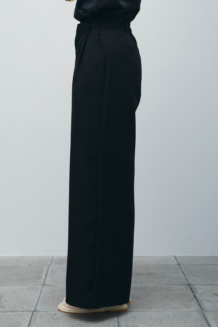 [予約/SET]バックフリルヘムショートテーラードベスト+クロップドカップ付きキャミ+ヘザーツイルラップスカート付きパンツ(3set)