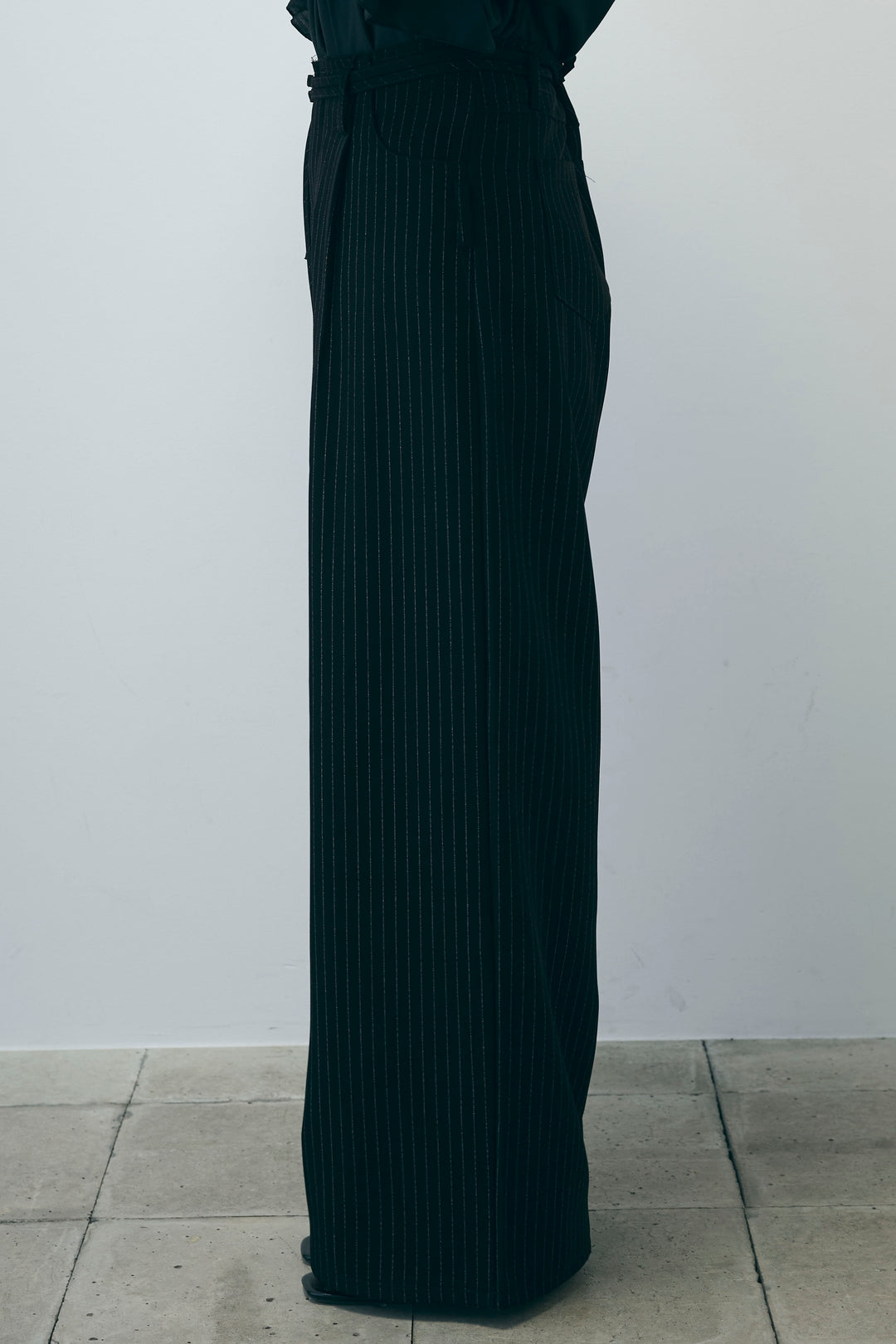 [予約/SET]TCブロード2wayフリルオフショルブラウス+ダブルベルトストライプパンツ(2set)