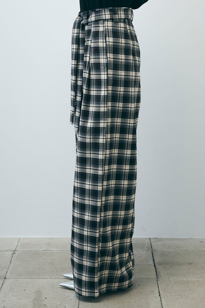 [予約/SET]カップ付きバックデザインワンショルダータンクトップ+杢スラブチュニックカーディガン+チェックパンツ(3set)