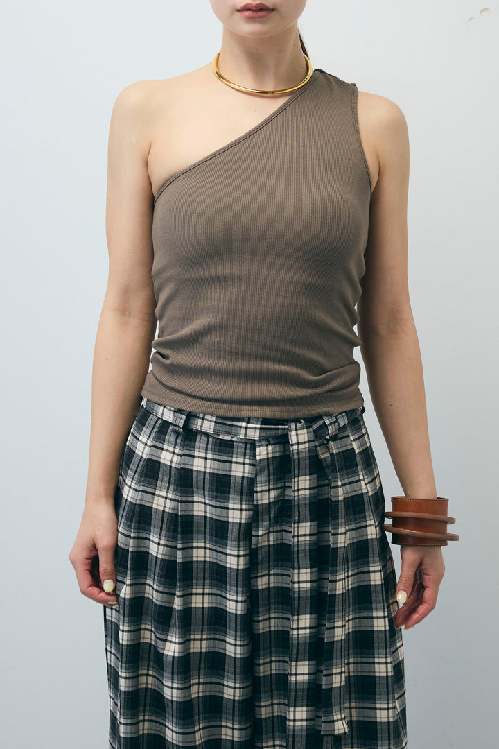 [予約]カップ付きバックデザインワンショルダータンクトップ