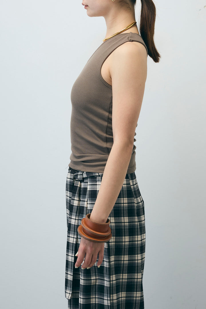 [予約/SET]TCブロード2wayフリルオフショルブラウス+カップ付きバックデザインワンショルダータンクトップ+チェックパンツ(3set)