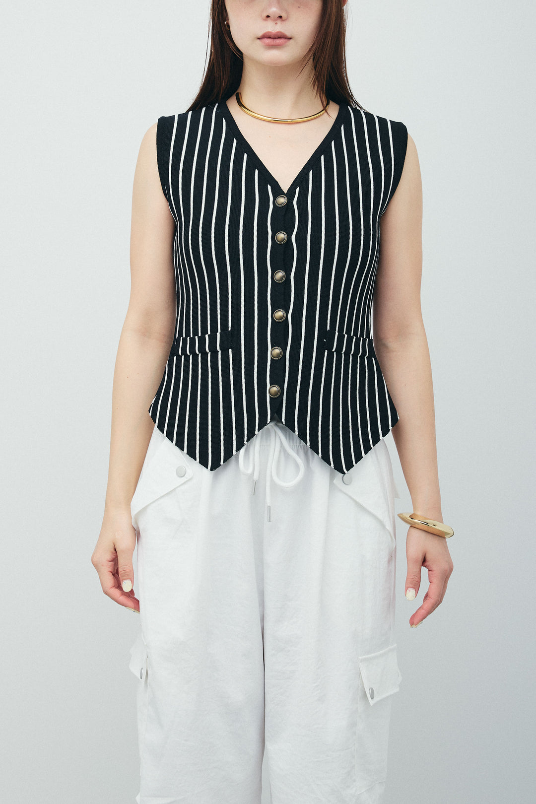 [予約]チョークストライプニットベスト