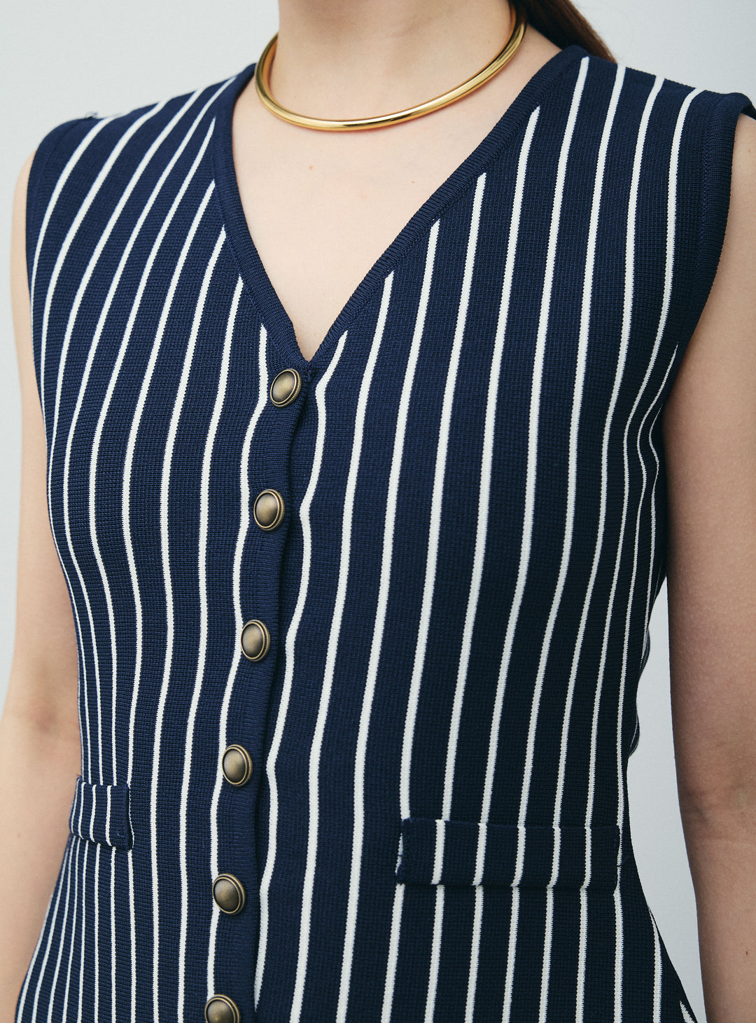 [予約]チョークストライプニットベスト