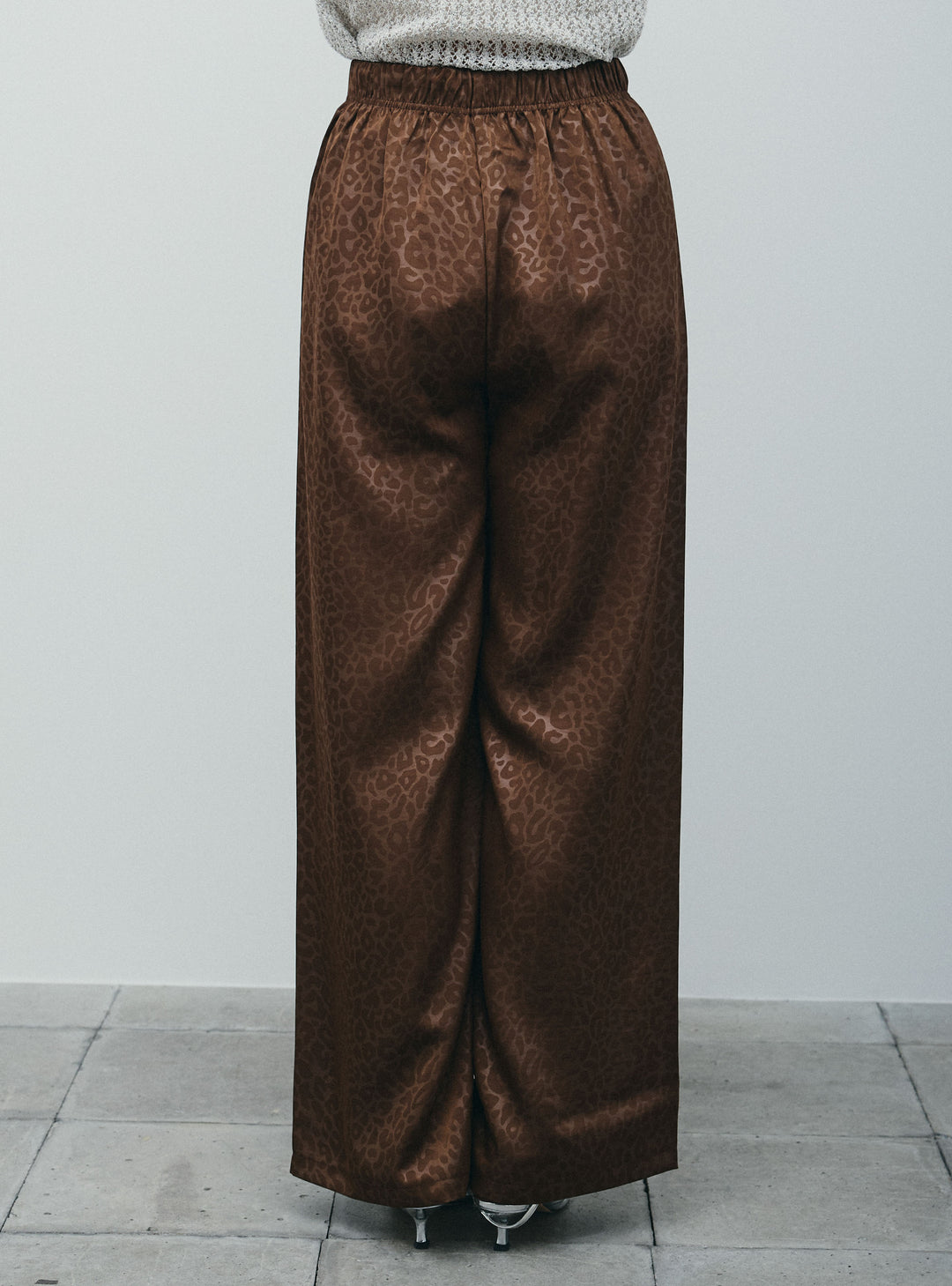 [予約/SET]ベルト付きノースリニット+フェイクサテンレオパードワイドパンツ(2set)