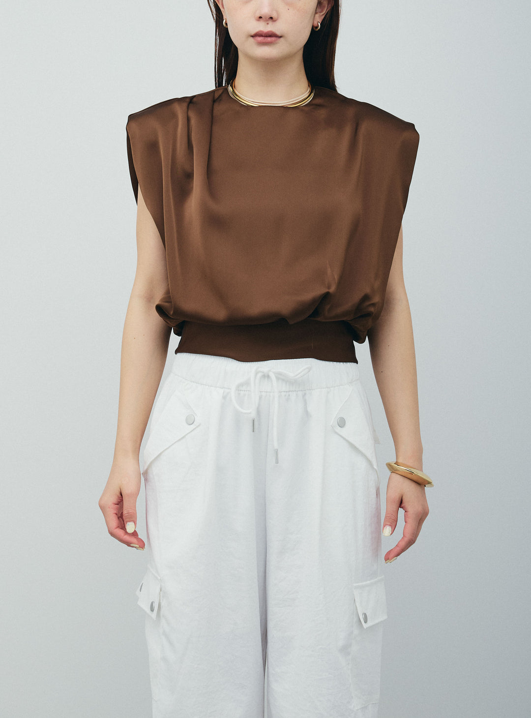 [予約/SET]アシンメトリードレープサテンブラウス+カーゴパンツ(2set)