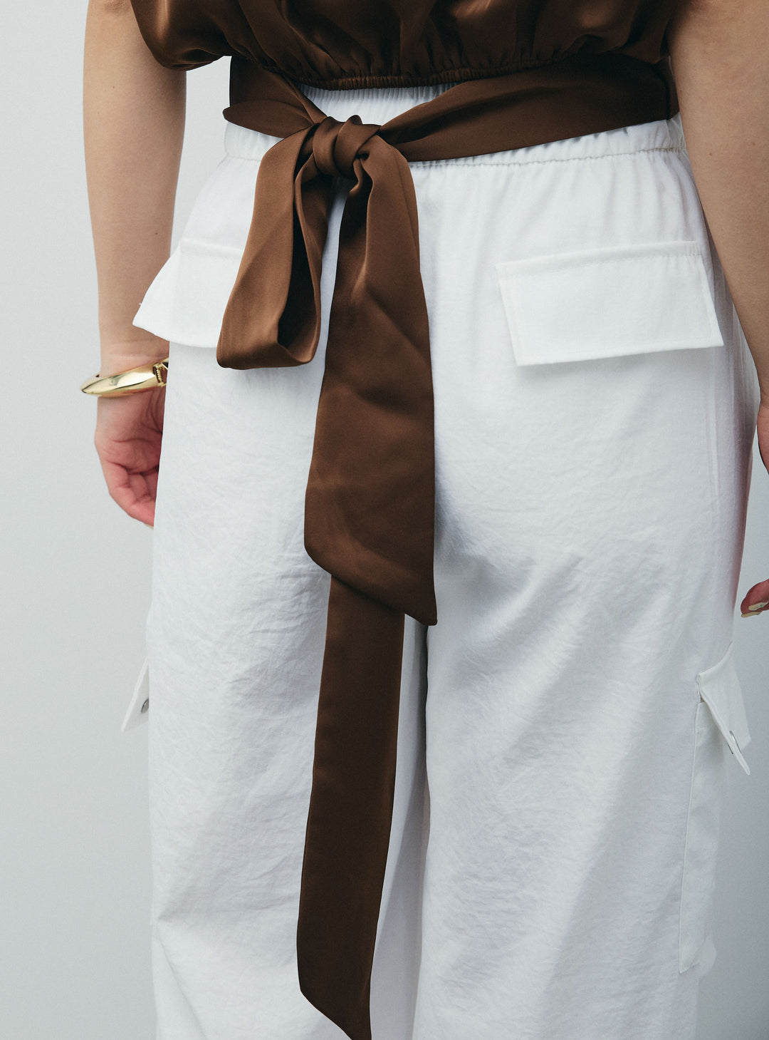 [予約/SET]アシンメトリードレープサテンブラウス+カーゴパンツ(2set)