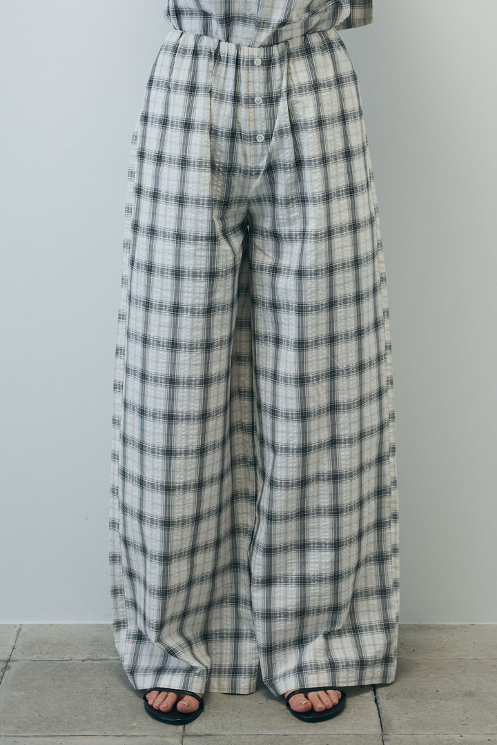 アシンメトリー肩リボンセットアップ