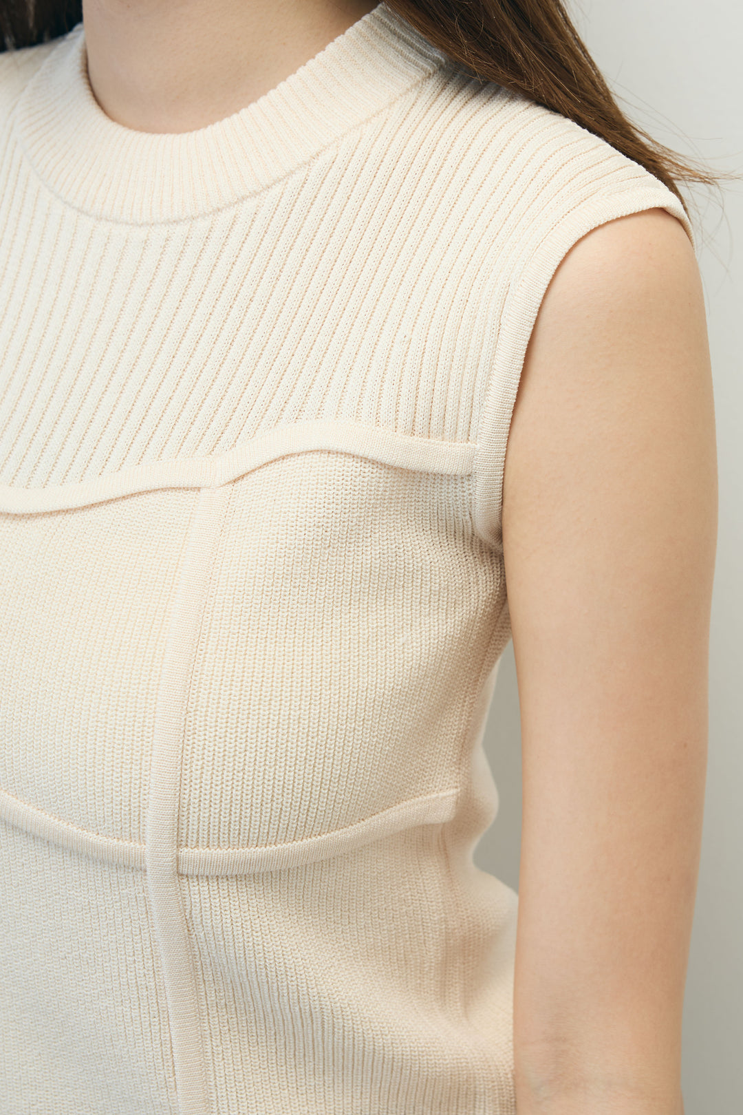 [予約]ビスチェ見えノースリーブニット