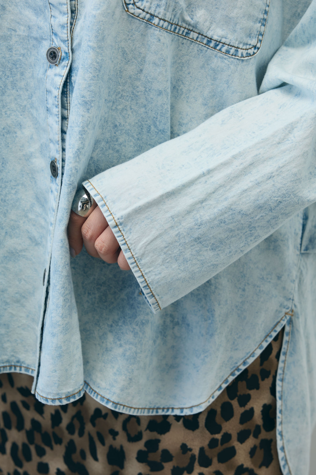 [予約/SET]デニムライクシャツ+シアーノースリーブニット(2set)