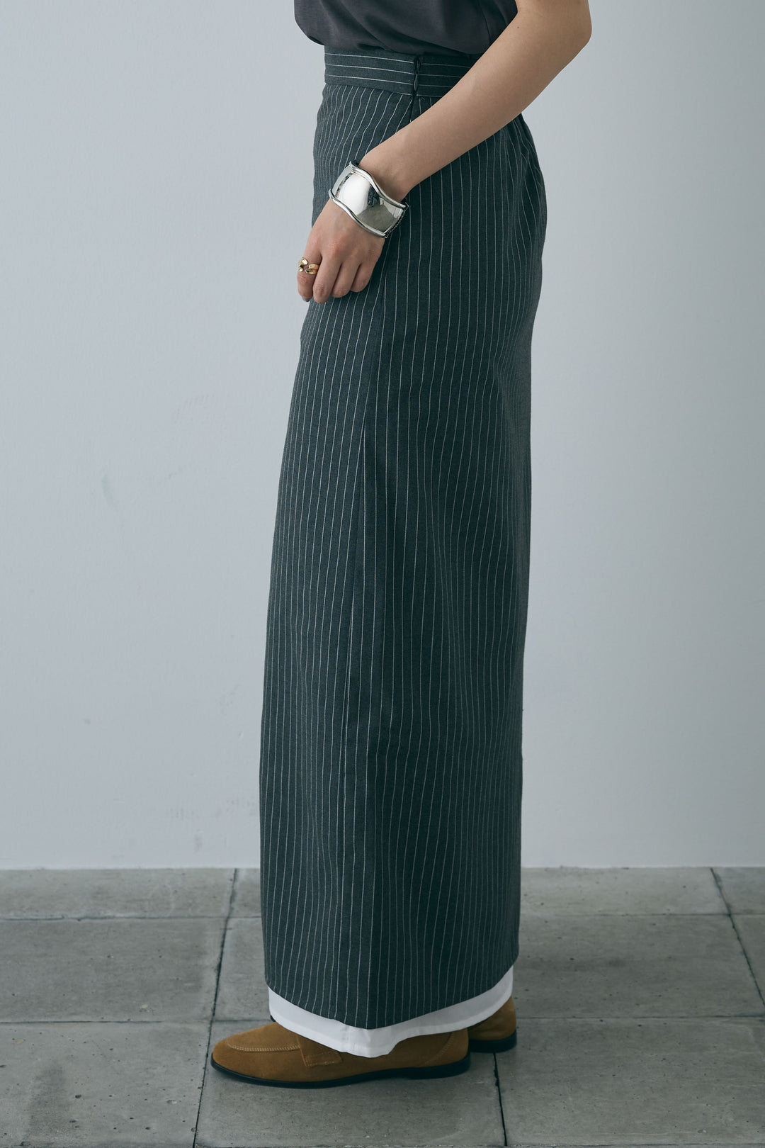 [予約/SET]フロント巻きノースリーブシャツ+ストライプストレートスカート(2set)