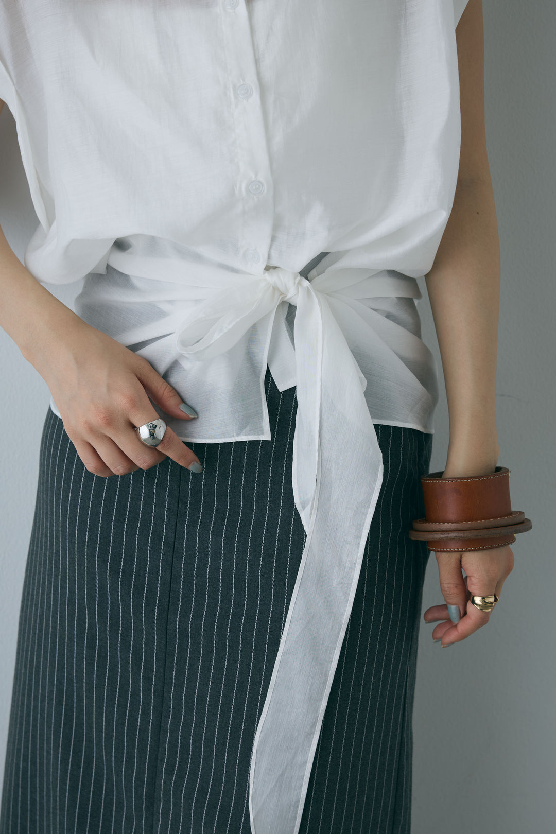 [予約/SET]フロント巻きノースリーブシャツ+ストライプストレートスカート(2set)