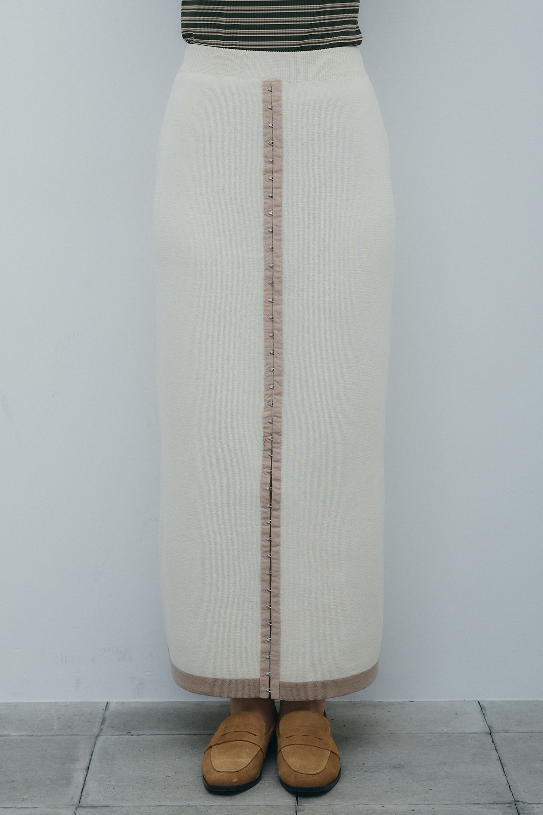 [予約/SET]ロゴプリントシアーニット+リネンタッチ配色ホックスカート(2set)