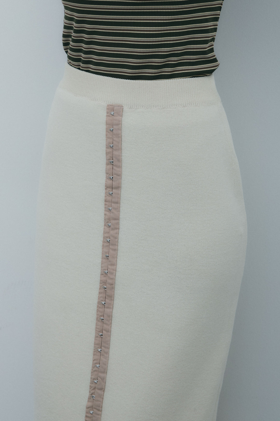 [予約/SET]リネンライクダブルジレ+ボーダーリブカップ付きキャミソール+リネンタッチ配色ホックスカート(3set)