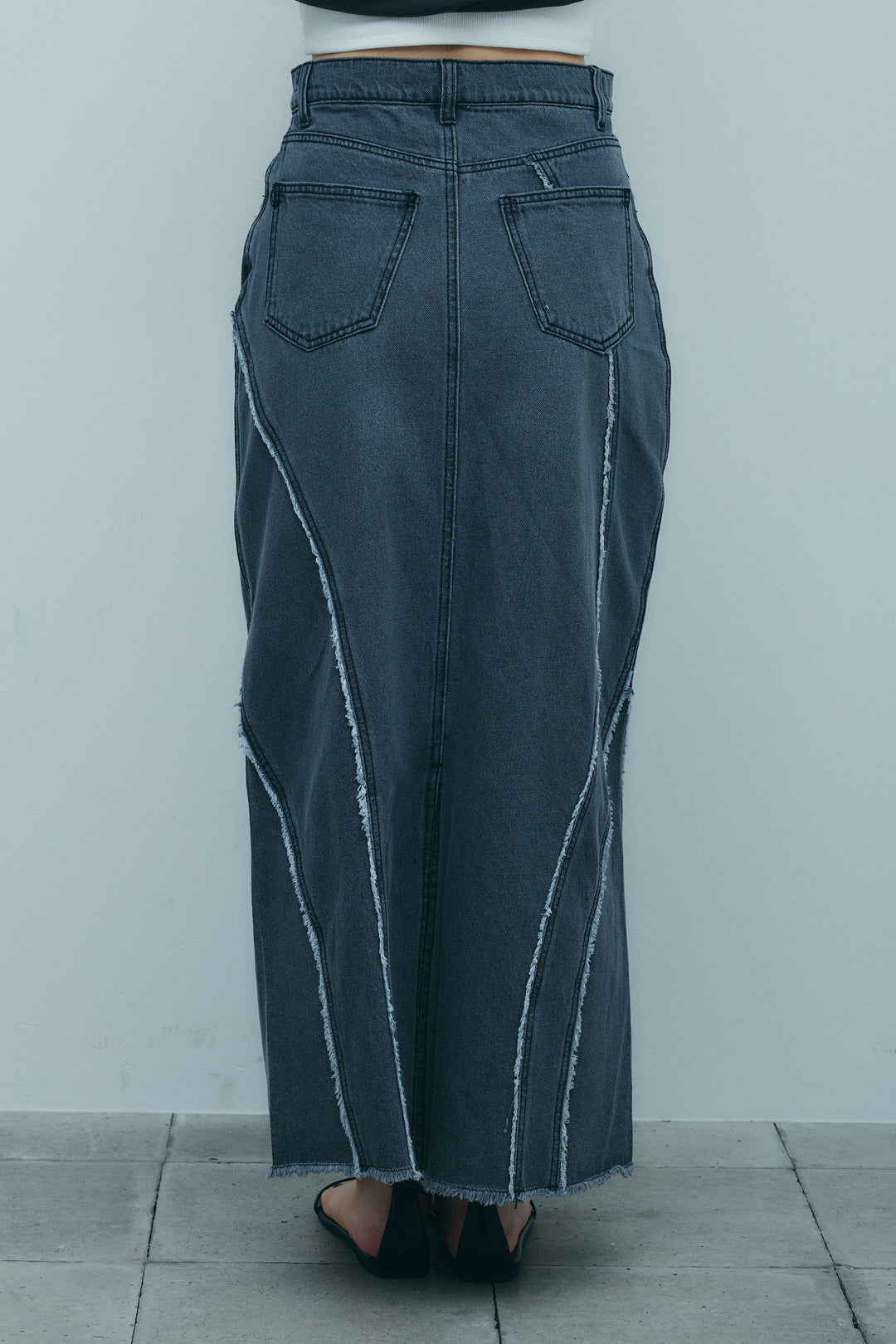 [予約/SET]マルチネックスウェット+フリンジウェーブデニムスカート(2set)