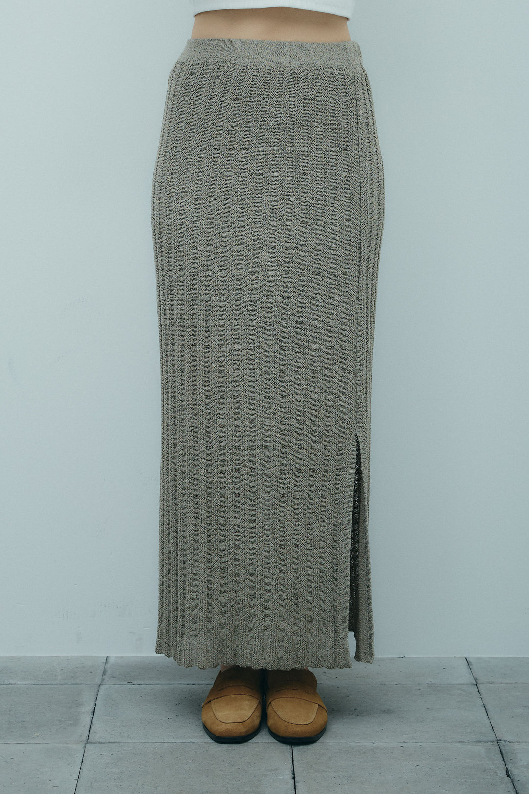 [予約/SET]スタンドネックサテンベスト+ストライプ編みニットスカート(2set)