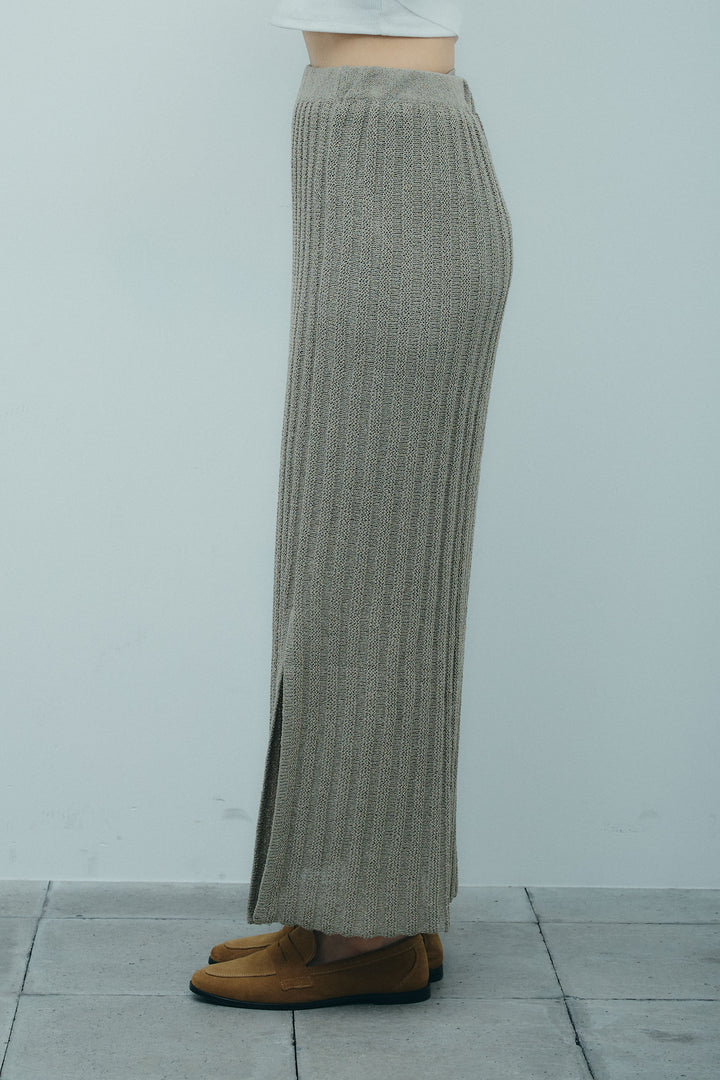 [予約/SET]スタンドネックサテンベスト+ストライプ編みニットスカート(2set)