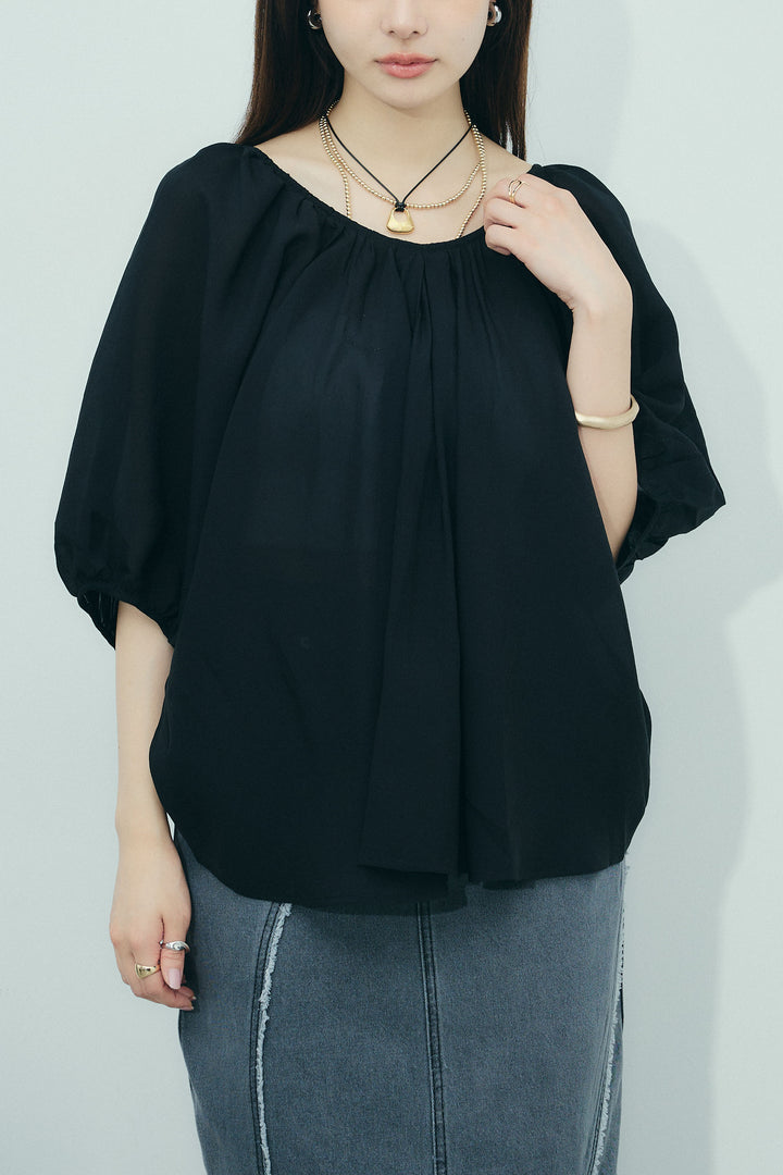 [予約]袖ボリュームシャーリングBL