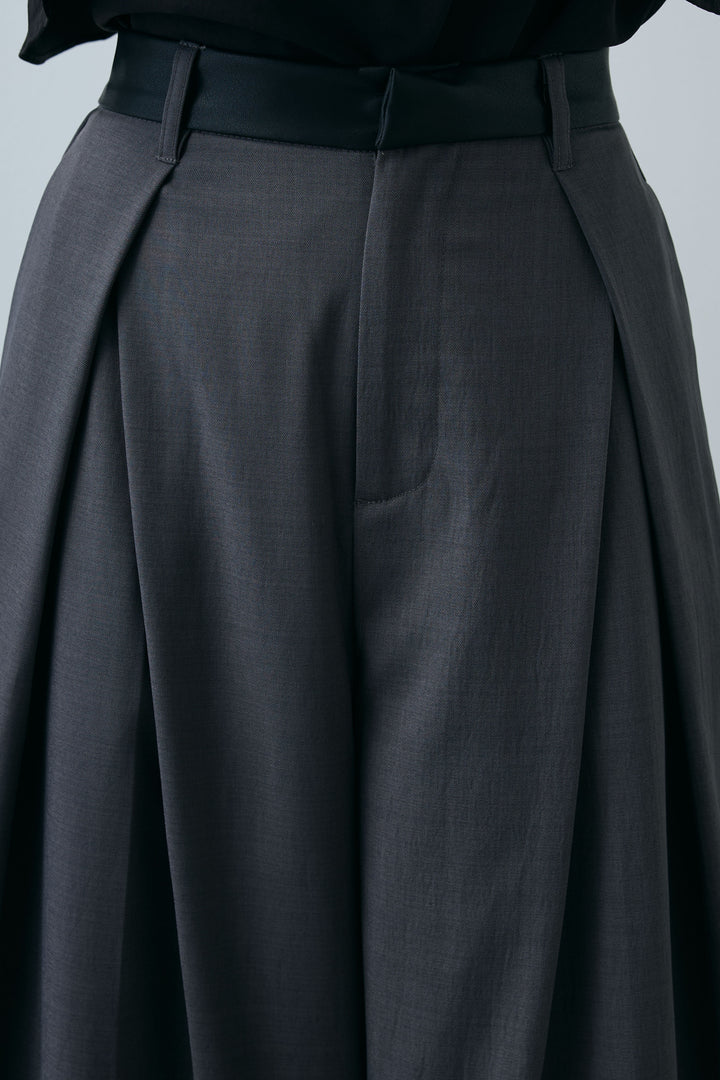 [予約/SET]ポロニットノースリボディースーツ+フェイクレザーベルトセンタータックパンツ(2set)